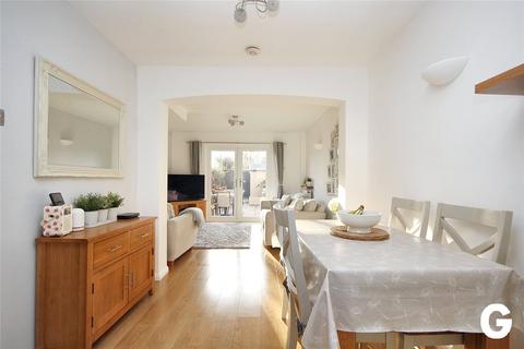 17 Charing Close, Ringwood, BH24 1FA
