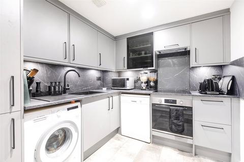 2 bedroom apartment for sale, Calder Court, 253 Rotherhithe Street, London, SE16