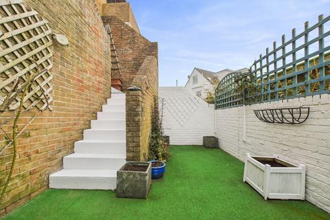 Flat 1, Pebble View, 62 Brighton Road, Lancing, BN15 8ET