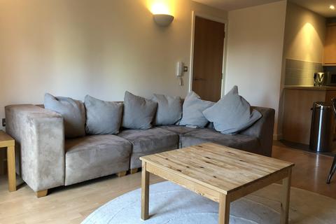 2 bedroom flat to rent, City Walk, Leeds, West Yorkshire, LS11