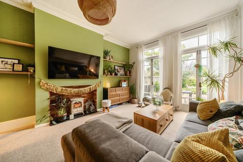 Ground Floor Flat, 52 Inchmery Road, London, SE6 2NE