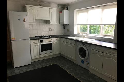 3 bedroom semi-detached house to rent, Ribston Street, Manchester M15