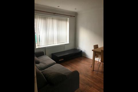 3 bedroom semi-detached house to rent, Ribston Street, Manchester M15