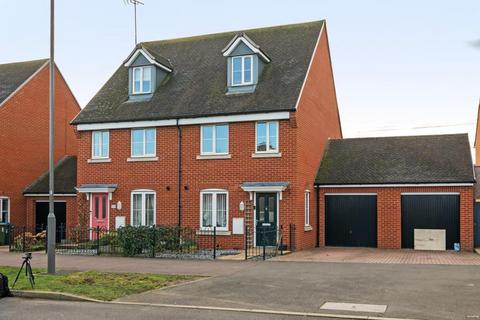 3 bedroom semi-detached house for sale, Aylesbury,  Buckinghamshire,  HP18