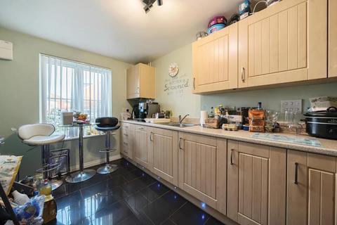 3 bedroom semi-detached house for sale, Aylesbury,  Buckinghamshire,  HP18