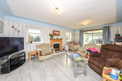 4 bedroom detached house for sale, Craig Wen, Rhos on Sea, Colwyn Bay, Conwy, LL28