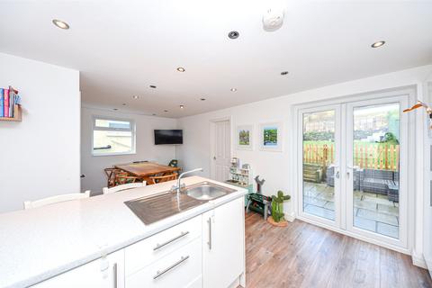 4 bedroom semi-detached house for sale, Vardre Avenue, Deganwy, Conwy, LL31