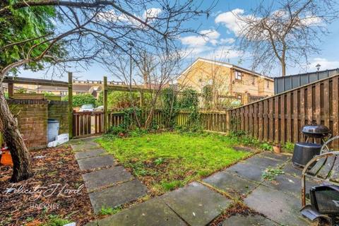 2 bedroom flat for sale, Lower Clapton Road, Clapton, E5