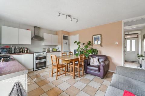 2 bedroom flat for sale, Lower Clapton Road, Clapton, E5