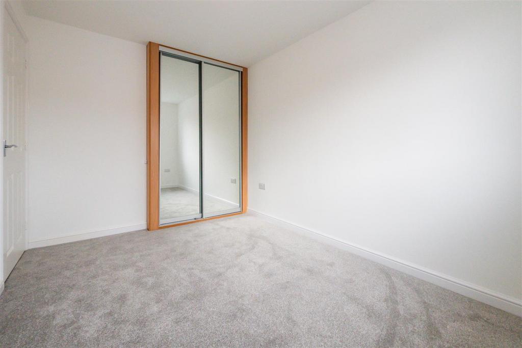 Wicklow bedroom 1.jpg