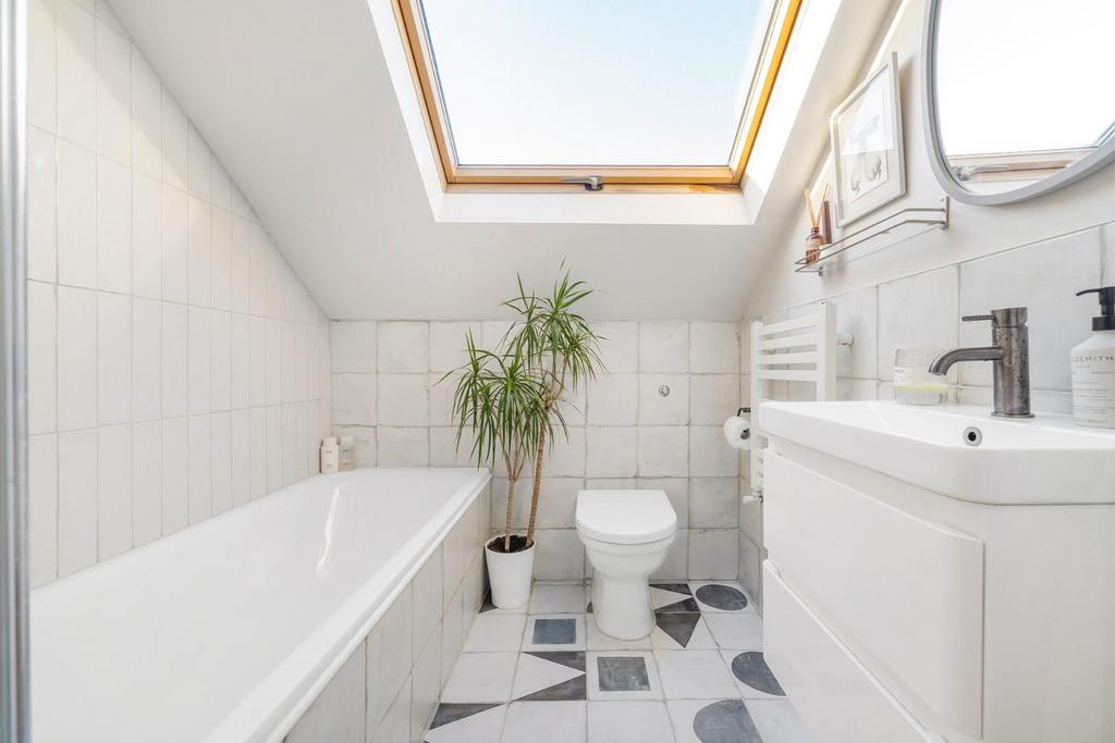 Bathroom.jpg