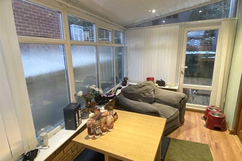 23 Summer Crescent, Wrockwardine Wood, Telford, TF2 7AZ