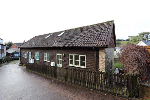 2 bedroom semi-detached house to rent, Fore Street, Kentisbeare, Cullompton