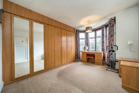 4 bedroom semi-detached house for sale, Bramhope Lane, Charlton, SE7