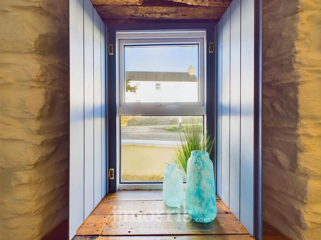 CAM02122 G0-PR0196-STILL020.jpg