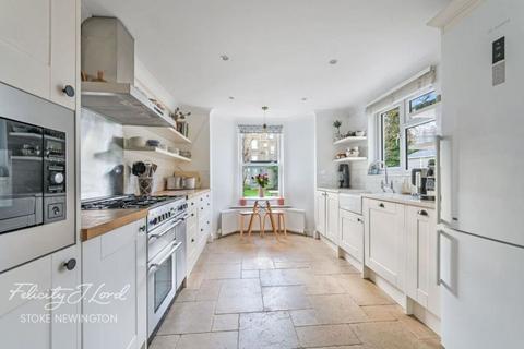 4 bedroom terraced house for sale, Benthal Road, Stoke Newington, N16