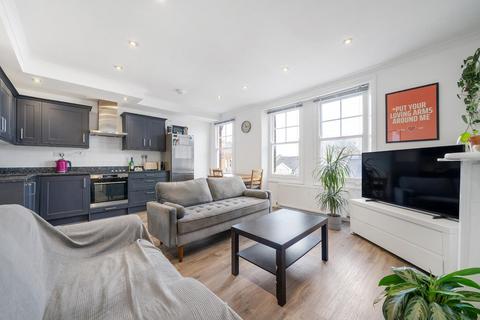 2 bedroom flat for sale, Endymion Road, SW2