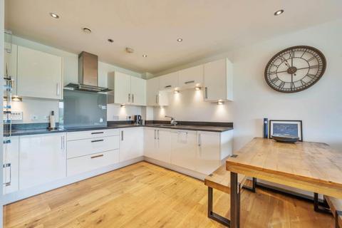 2 bedroom flat for sale, Newbury,  Berkshire,  RG14