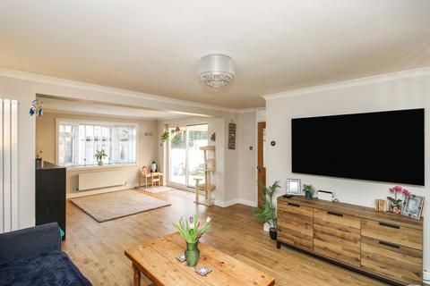 4 Borrowdale Close, Crawley, RH11 8SH