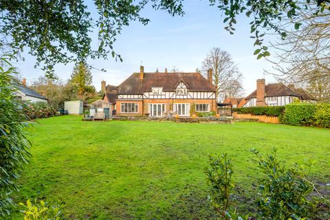 5 bedroom detached house for sale, Chichester Close, Dorking, Surrey, RH4