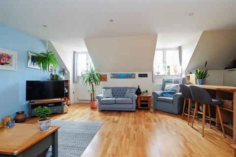 1 bedroom apartment for sale, Graystone Road, Tankerton, Whitstable