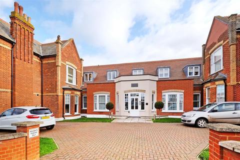 1 bedroom apartment for sale, Graystone Road, Tankerton, Whitstable