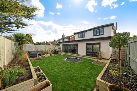 4 bedroom detached house for sale, Deans Gate, Stubbington PO14