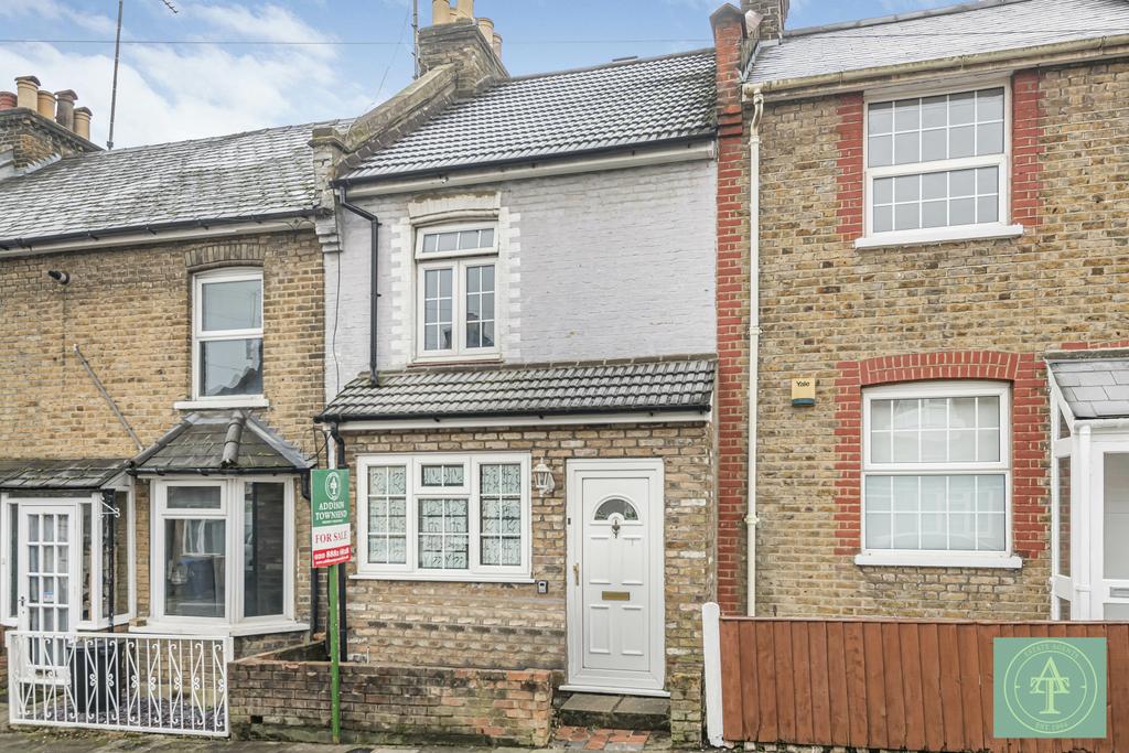 2 Bedroom Cottage for Sale
