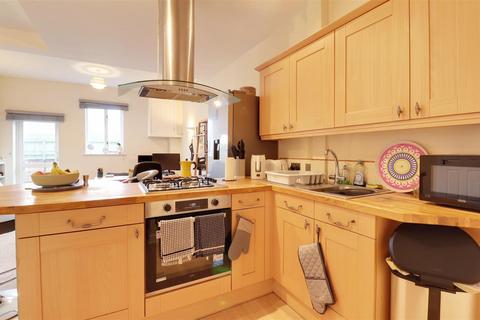 1 bedroom apartment for sale, Elgin Court, High Street, Stonehouse