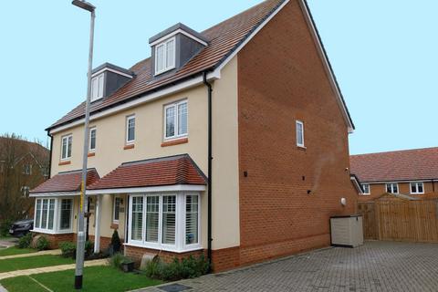 4 bedroom semi-detached house to rent, Edenbridge, Kent, TN8