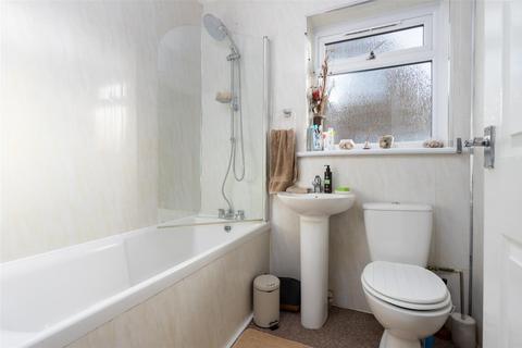 30 Ryecroft Drive, Withernsea, HU19 2LX