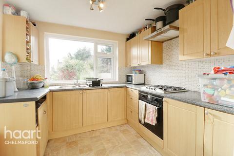 3 bedroom semi-detached house for sale, Springfield Park Avenue, Chelmsford