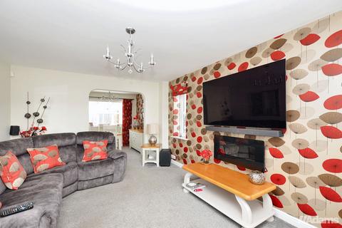 4 bedroom detached house for sale, Wharford Lane, Sandymoor