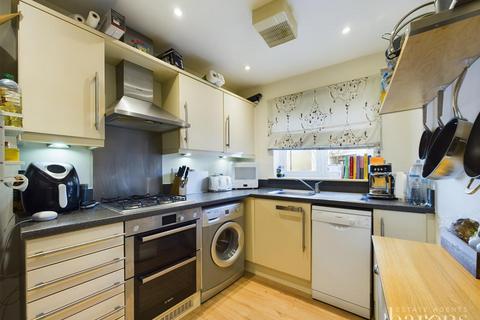 2 bedroom terraced house for sale, Northbrook Crescent, Basingstoke RG24