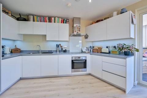 2 bedroom flat for sale, Meeting House Lane, Peckham, LONDON, SE15