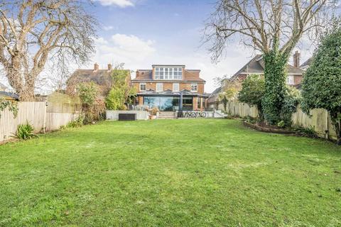 5 bedroom detached house for sale, Stanley Avenue, Beckenham