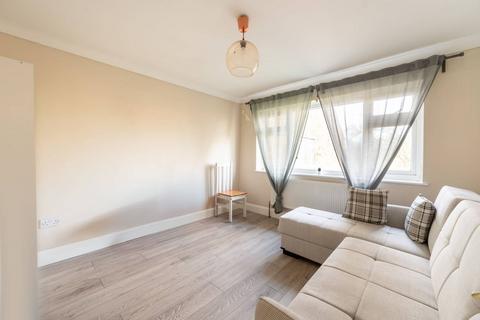 2 bedroom flat to rent, St Davids Close, Wembley Park, Wembley, HA9