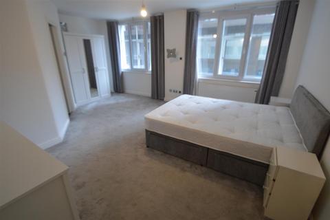 3 bedroom house to rent, 7 Oxford Road, Manchester M1