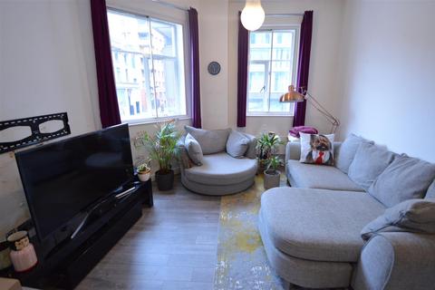 3 bedroom house to rent, 7 Oxford Road, Manchester M1