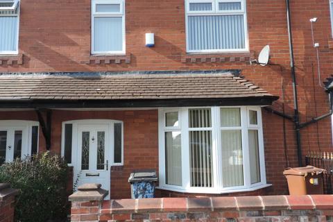 3 bedroom terraced house to rent, Burlington Avenue, Oldham