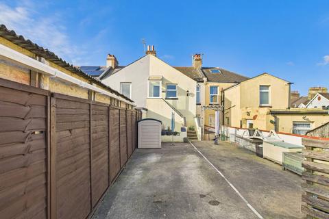 2 bedroom apartment for sale, Derwent Road, Plainmoor, Torquay