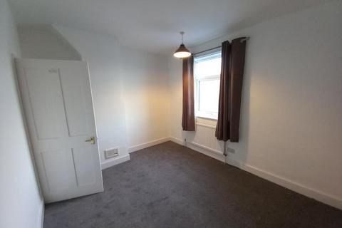 2 bedroom terraced house to rent, Whitfield Street, Newark NG24