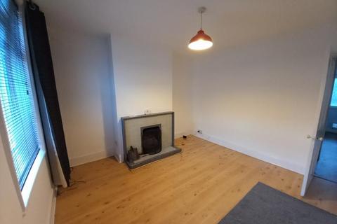 2 bedroom terraced house to rent, Whitfield Street, Newark NG24