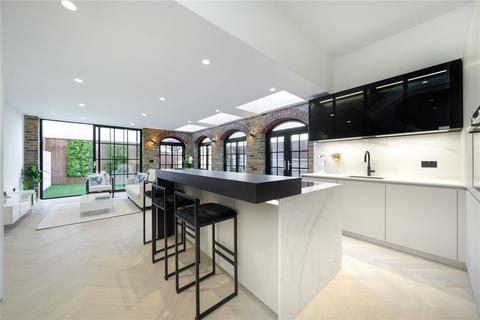 5 bedroom end of terrace house for sale, London NW6