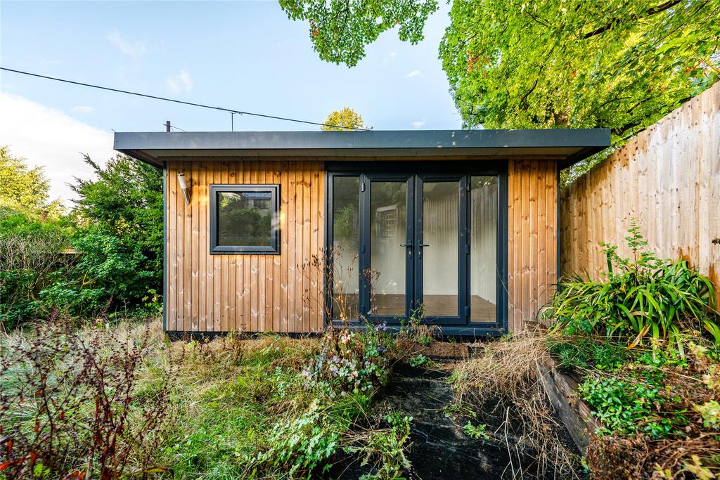 Garden/ Home Office