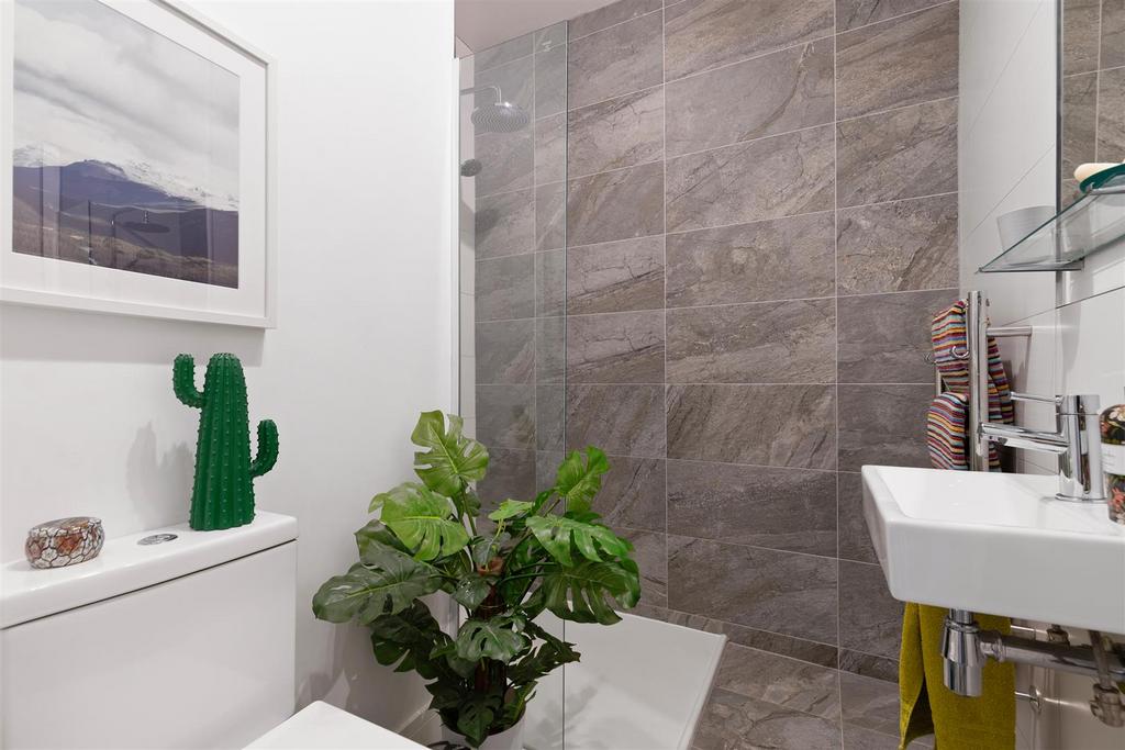 Shower Room.jpg