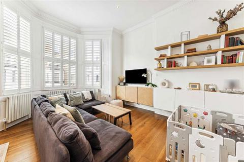 3 bedroom flat for sale, Nevern Place, London SW5