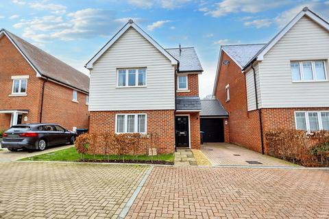 3 bedroom detached house for sale, Partridge Close, Burgess Hill, RH15