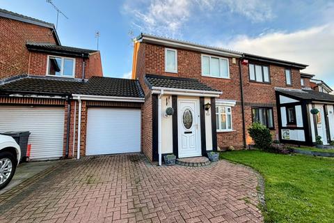 3 bedroom semi-detached house for sale, Beaconside, South Shields, NE34