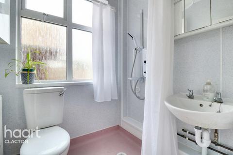 37 Broadway, Jaywick, Clacton-on-sea, CO15 2ER